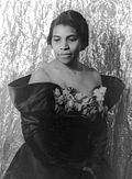 https://upload.wikimedia.org/wikipedia/commons/thumb/a/a8/Marian_Anderson.jpg/120px-Marian_Anderson.jpg